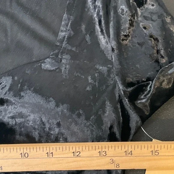 Madden NYC Crop Top Women M Black Velvet Rhinestone Heart Glam Dark Corquette - Picture 8 of 12